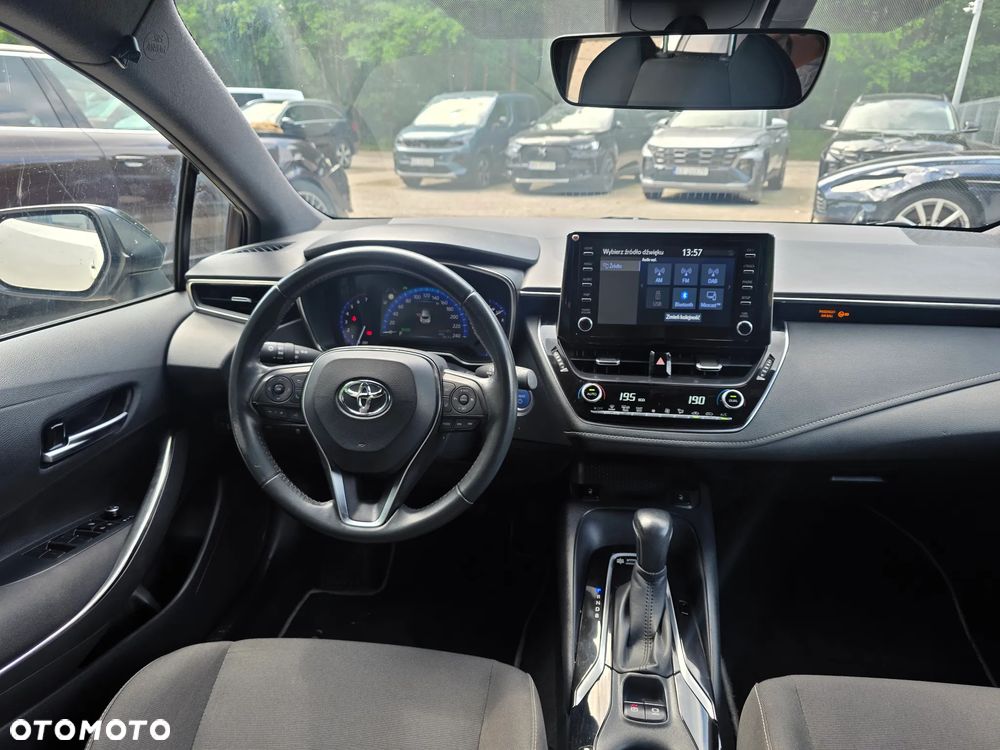 Toyota Corolla 1.8 Hybrid Style - 17