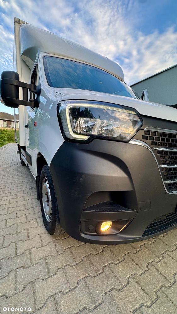 Renault Renault Master kontener Rampa Izoterma najazd WINDA 3 miejsca izolowany budka na rama 6EP 8EP - 32
