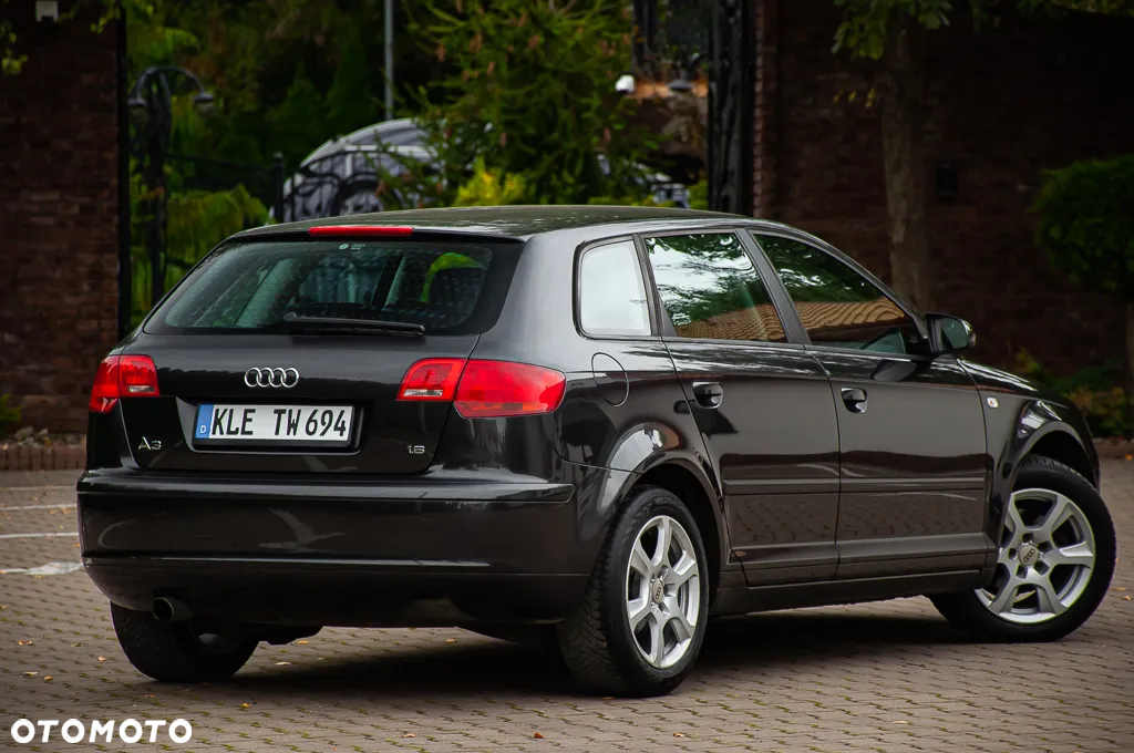 Audi A3 1.6 Ambiente - 17