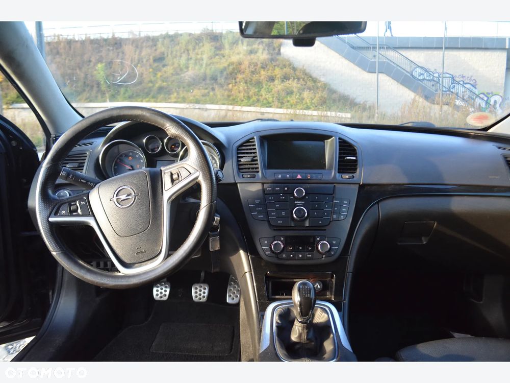 Opel Insignia - 11