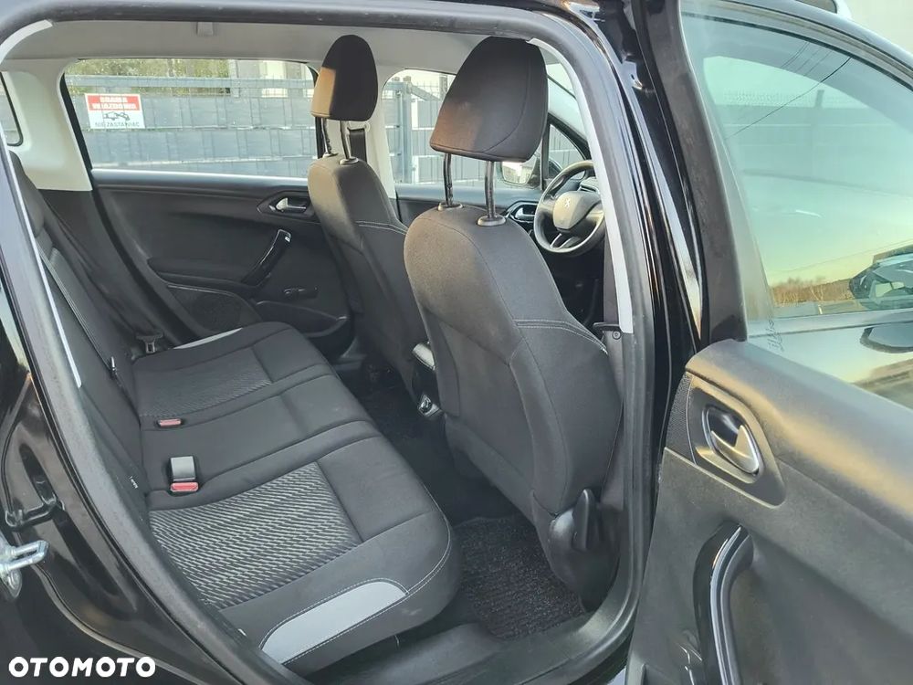 Peugeot 2008 - 9