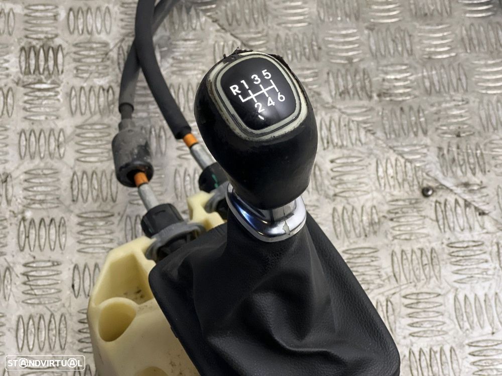 Seletor da caixa de velocidades KIA CARENS IV REF. 43700A4010 - 2