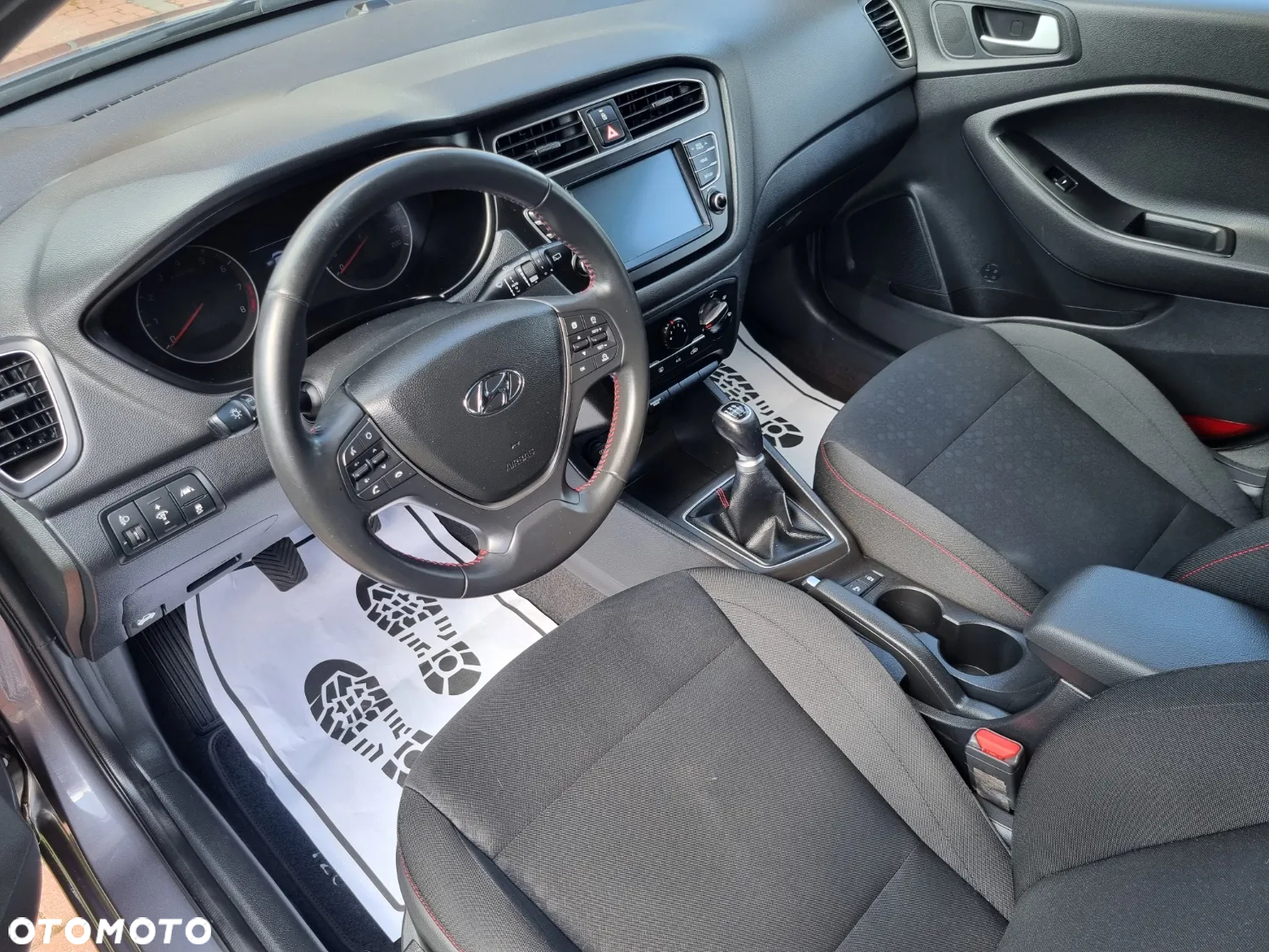 Hyundai i20 blue 1.2 Advantage+ - 26