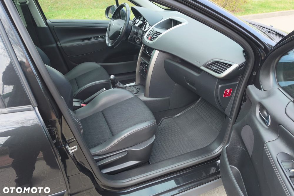 Peugeot 207 120 VTi Sport - 19