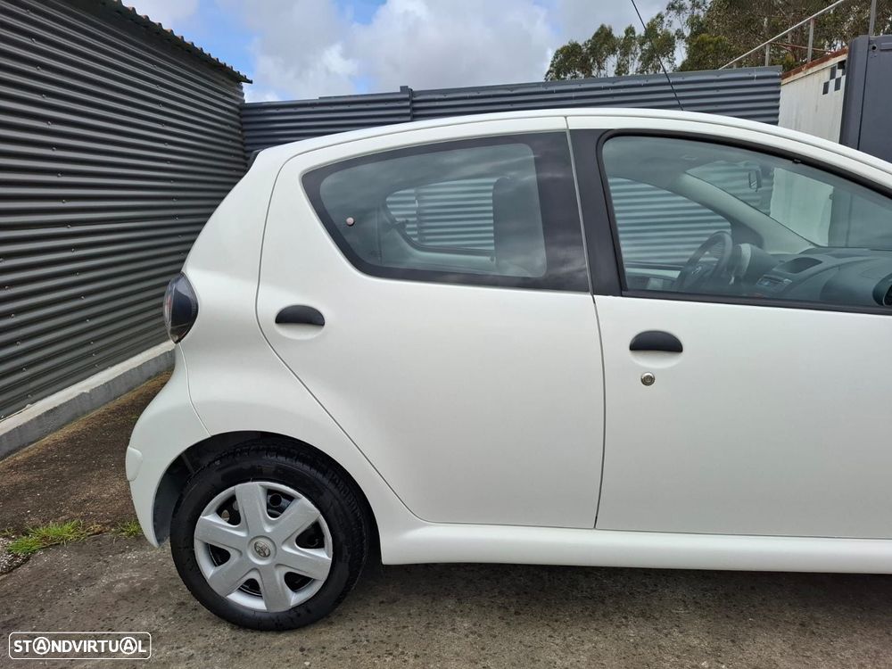 Toyota Aygo 1.0 - 7
