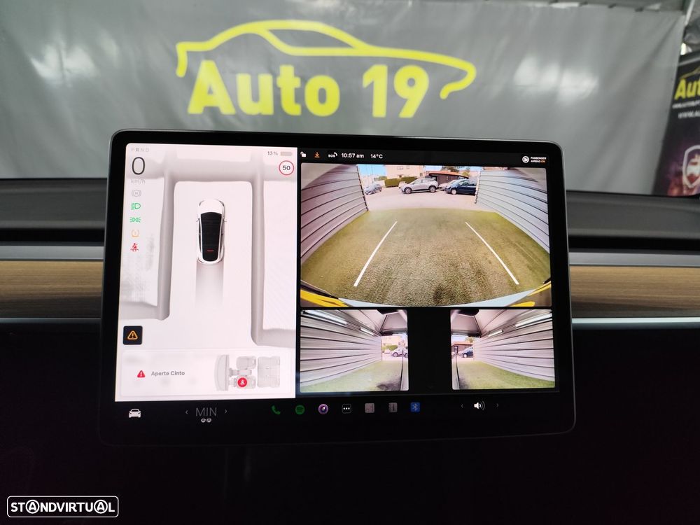 Tesla Model Y RWD - 14