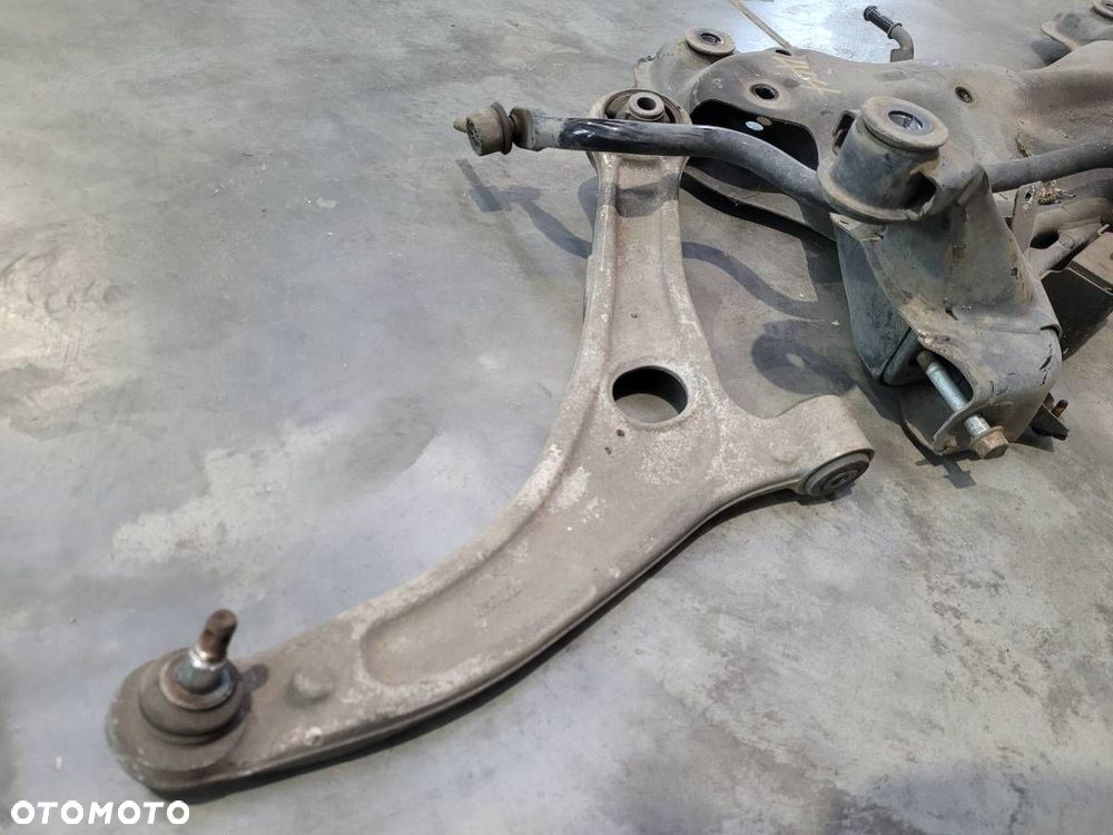 WÓZEK SANKI ZAWIESZENIE PRZÓD PRZEDNIE HYUNDAI I40 1.6 GDI - 2