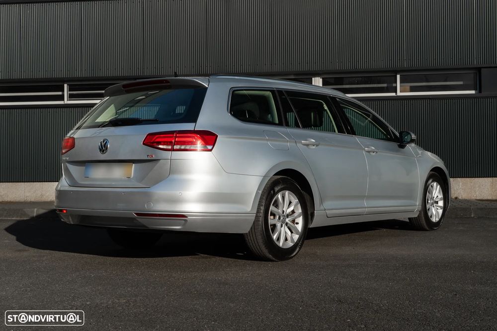 VW Passat Variant 1.6 TDI SCR DSG Business - 13