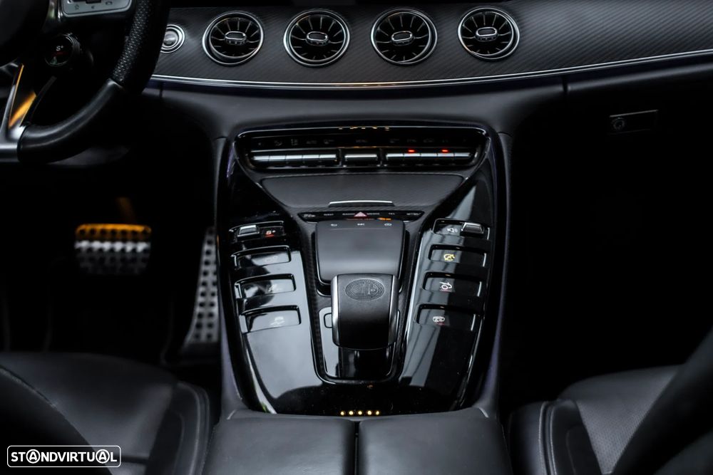 Mercedes-Benz AMG GT 53 4Matic+ - 38