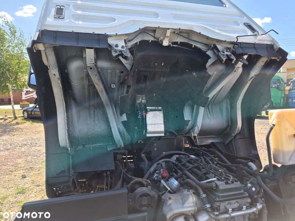 Nissan Atleon - 9