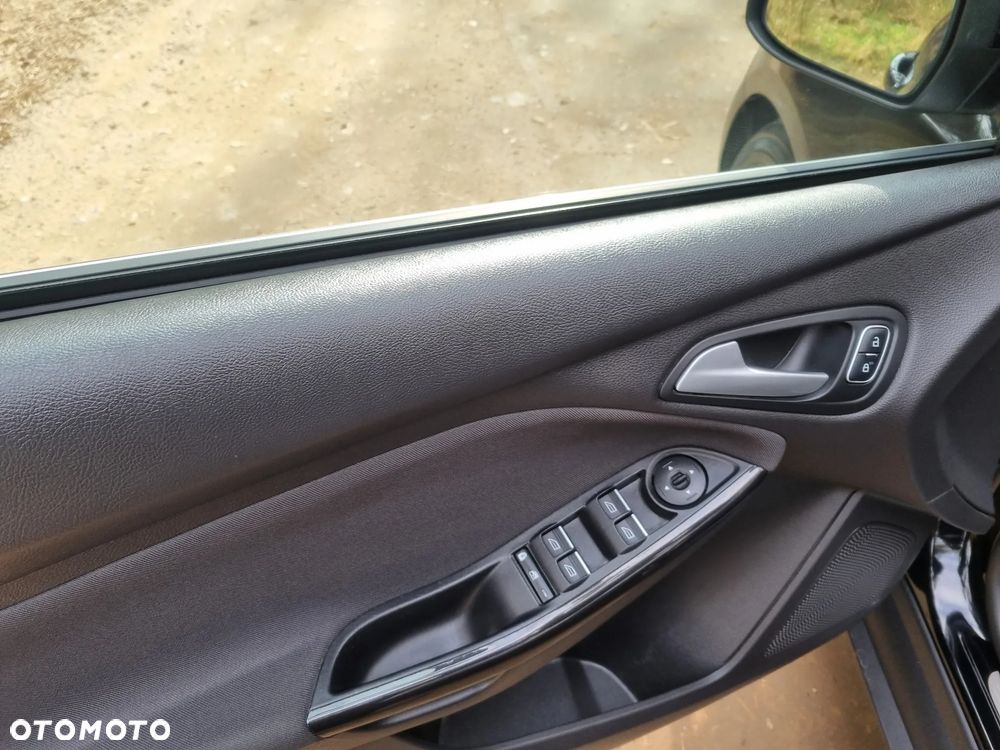 Ford Focus 1.5 EcoBoost Start-Stopp-System Business Edition - 13