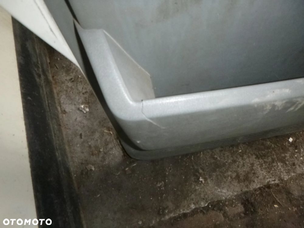 TAPICERKA KIESZEŃ VW T4 - 3