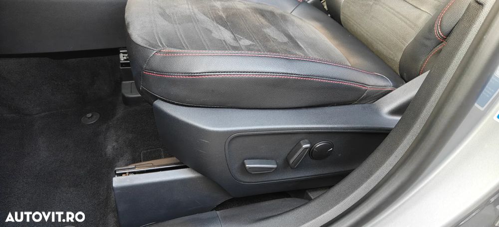 Ford Kuga 2.5 Duratec FHEV AWD ST Line - 18