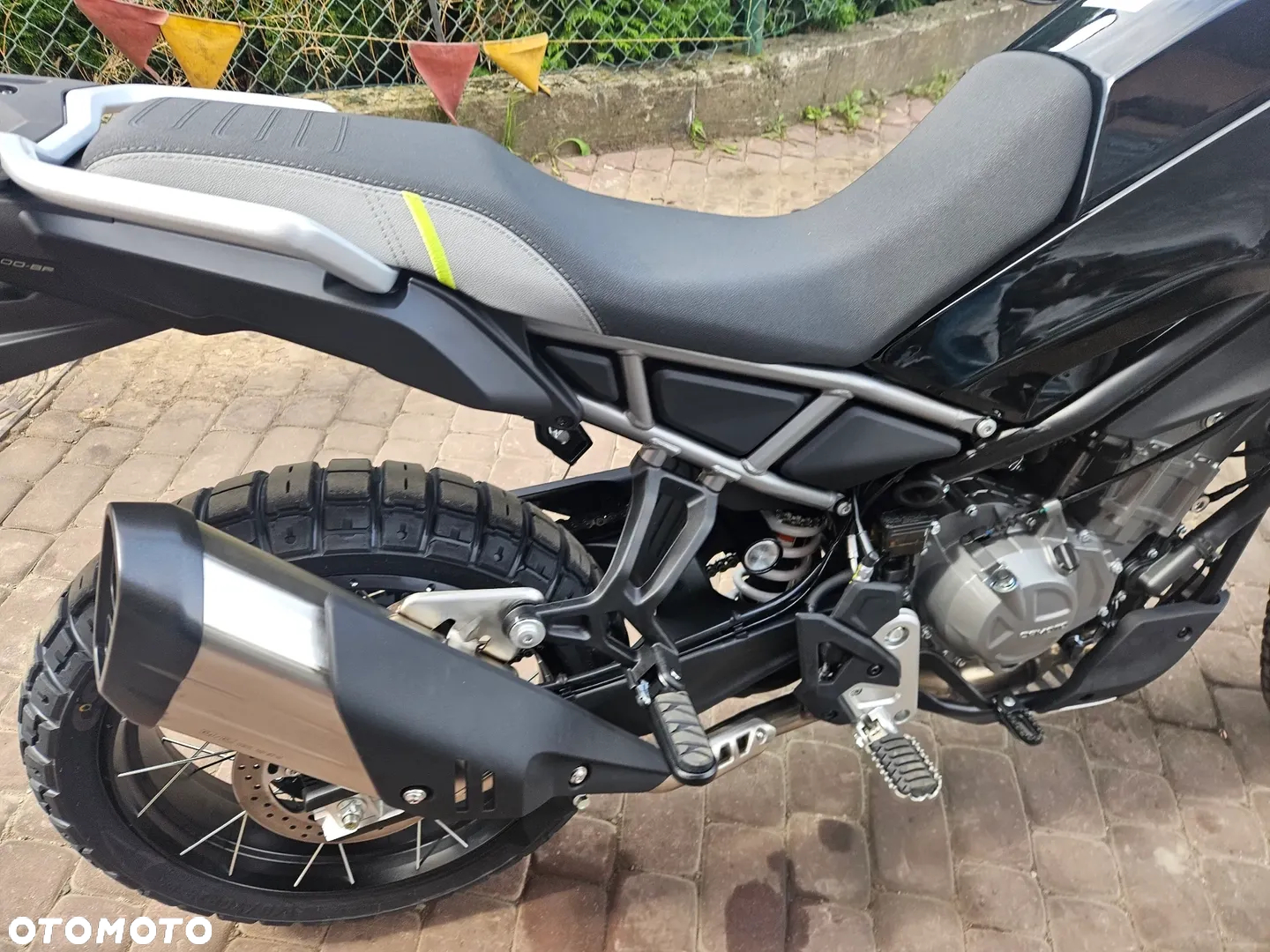 CFMoto MT - 16