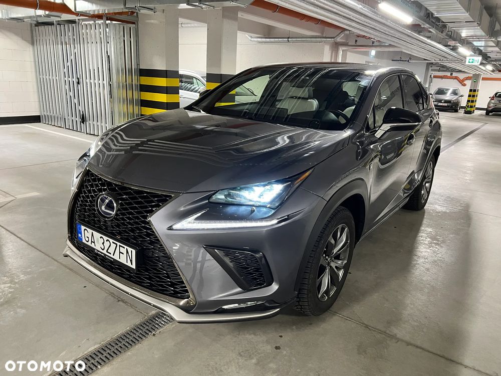 Lexus NX 300h F Sport AWD - 2