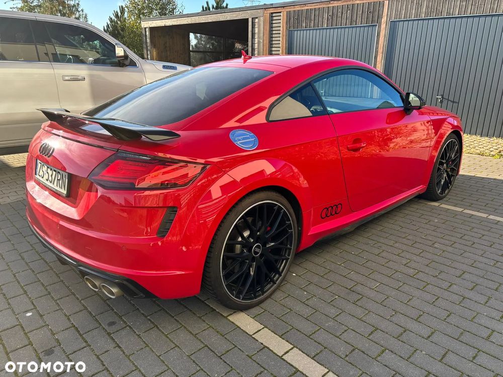 Audi TT S Coupé - 13