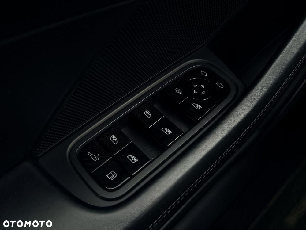 Porsche Panamera Turbo S E-Hybrid - 30