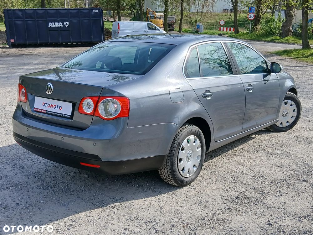 Volkswagen Jetta 1.4 TSI Comfortline - 4