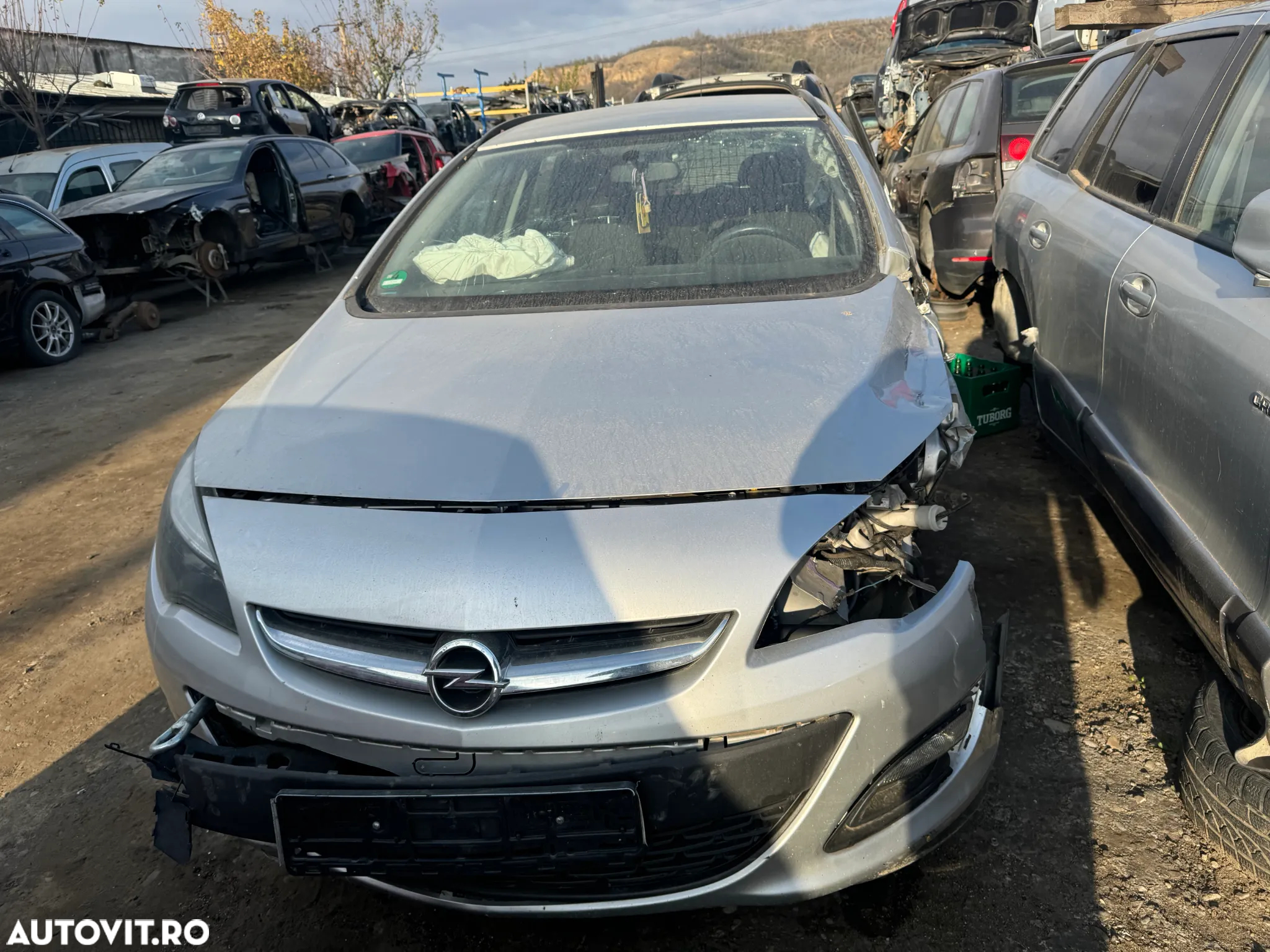 Dezmembram Opel Astra J  Combi B16DTL - 3