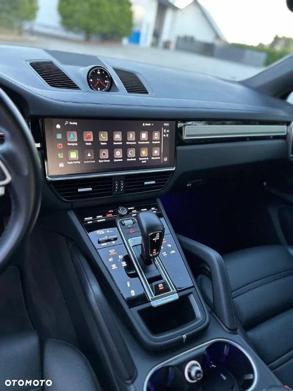 Porsche Cayenne Coupe Platinum Edition - 9