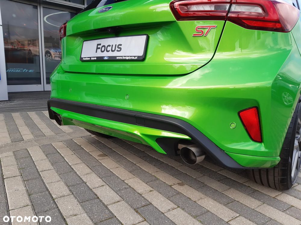 Ford Focus 2.3 EcoBoost ST X - 11