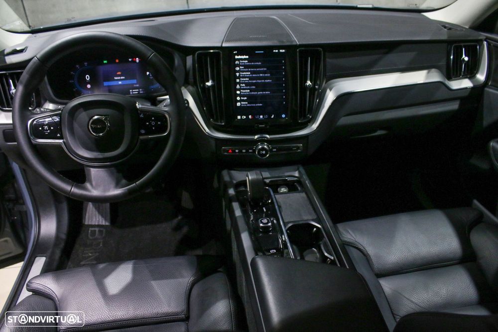 Volvo XC 60 2.0 T6 PHEV Plus Dark AWD - 5