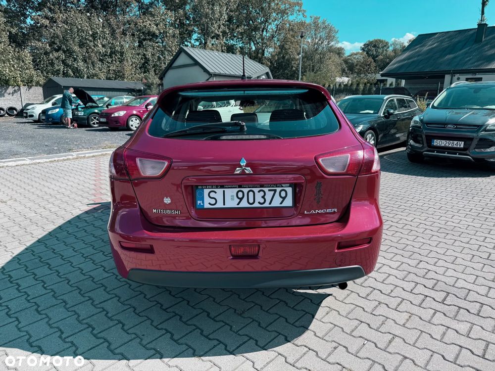 Mitsubishi Lancer 1.5 - 11
