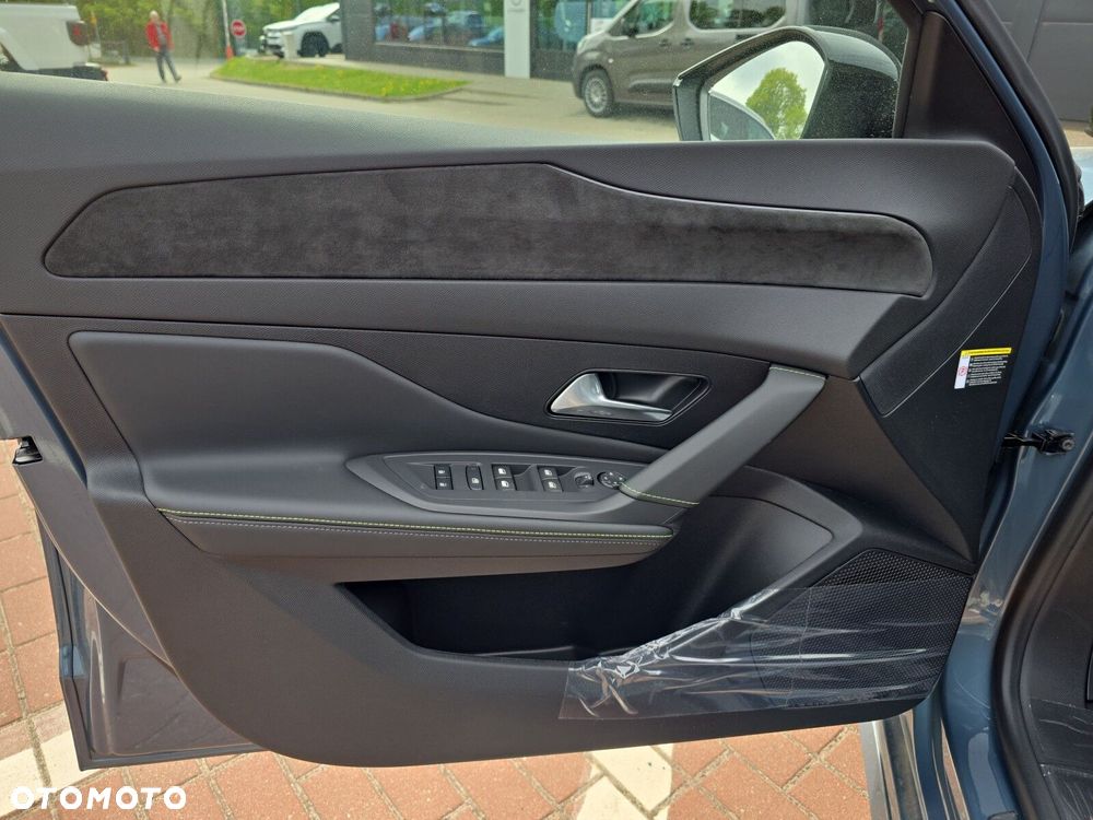 Peugeot 308 1.6 Hybrid PHEV GT E-DCS7 - 11