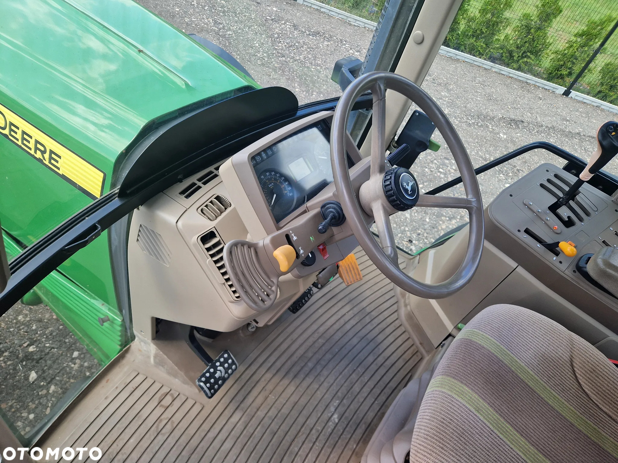 John Deere 6830 - 9