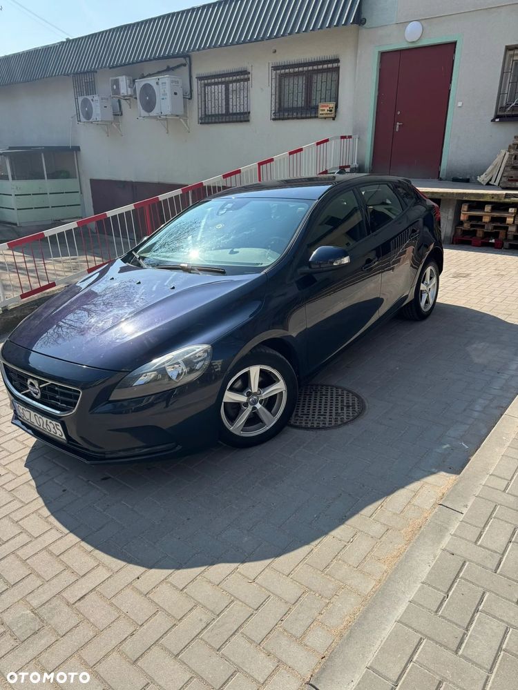 Volvo V40 D2 Drive-E Momentum - 4