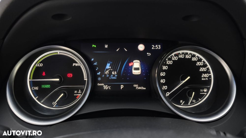 Toyota Camry - 16