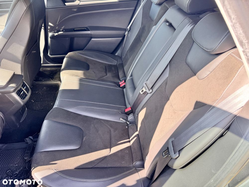 Ford Mondeo - 9