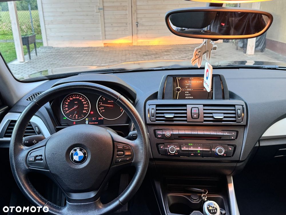 BMW Seria 1 116i Sport Line - 12