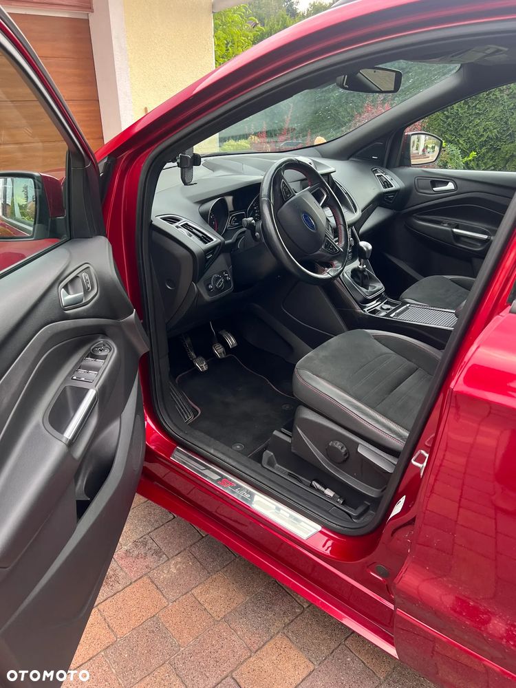 Ford Kuga 1.5 EcoBoost FWD ST-Line X - 19