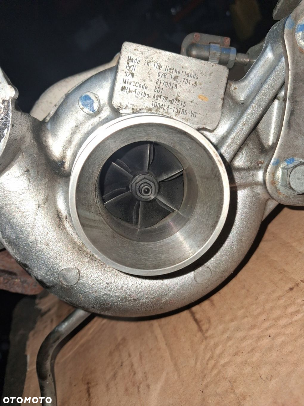 Turbina turbosprężarka VW Crafter I 2.5 TDI 076145701S - 3