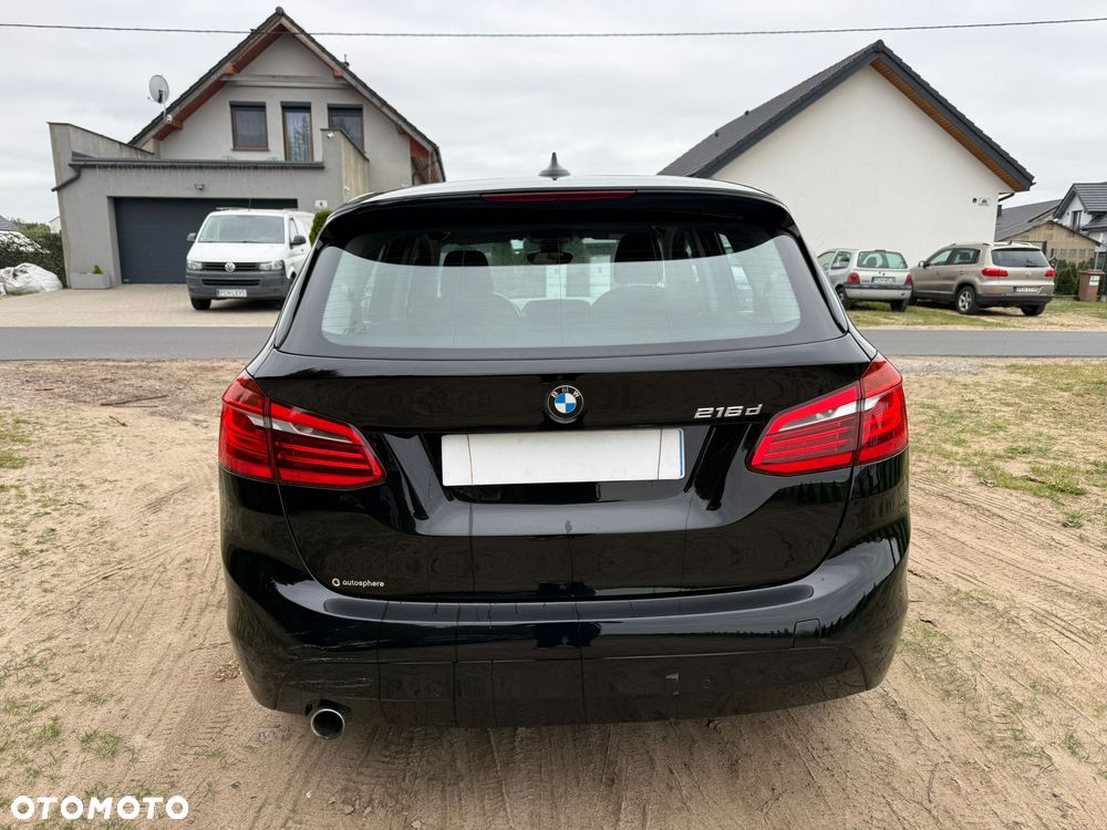 BMW Seria 2 216d Sport Line - 11