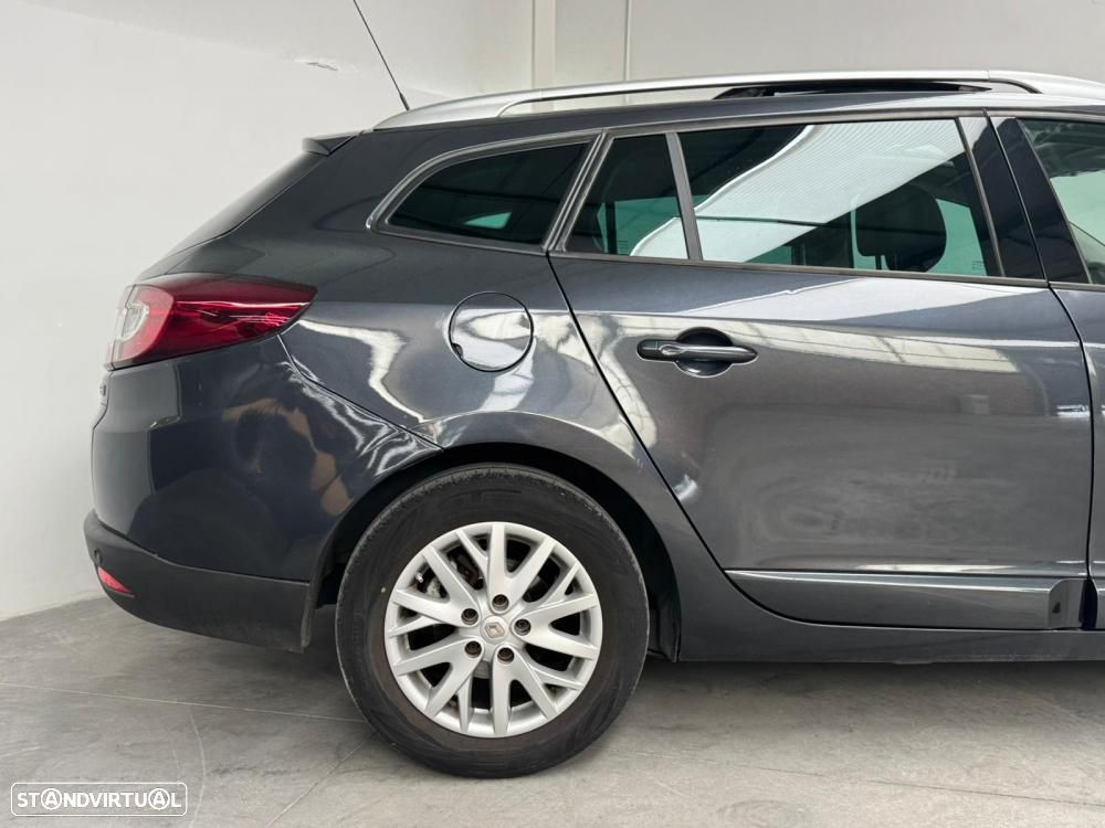 Renault Mégane Sport Tourer - 10