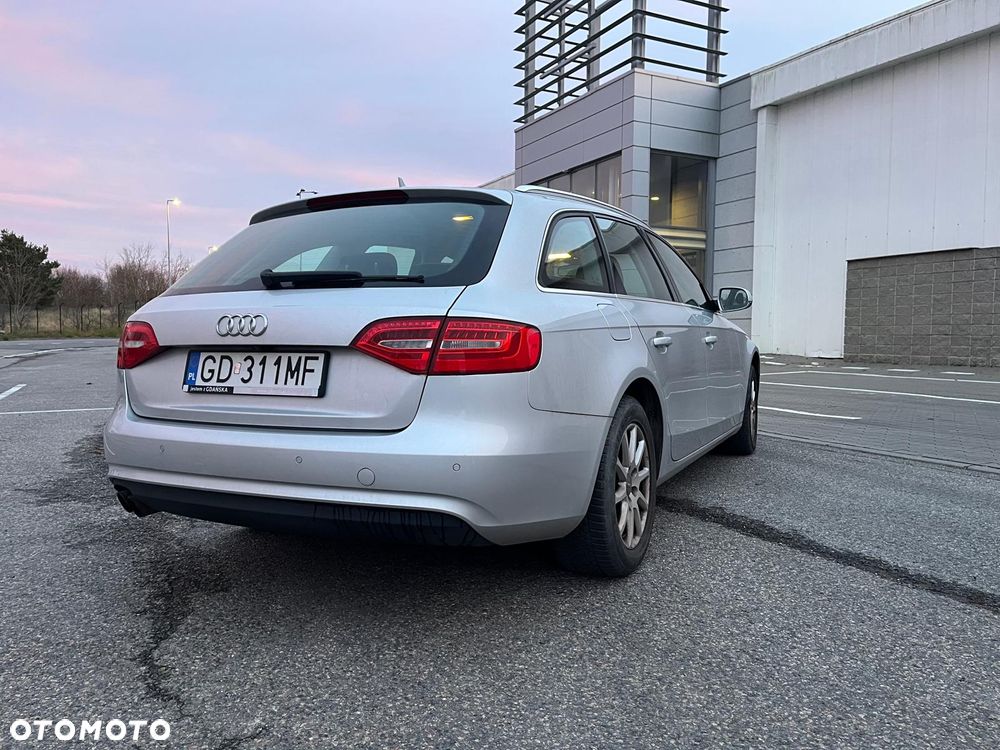 Audi A4 Avant 2.0 TDI Quattro S tronic - 4