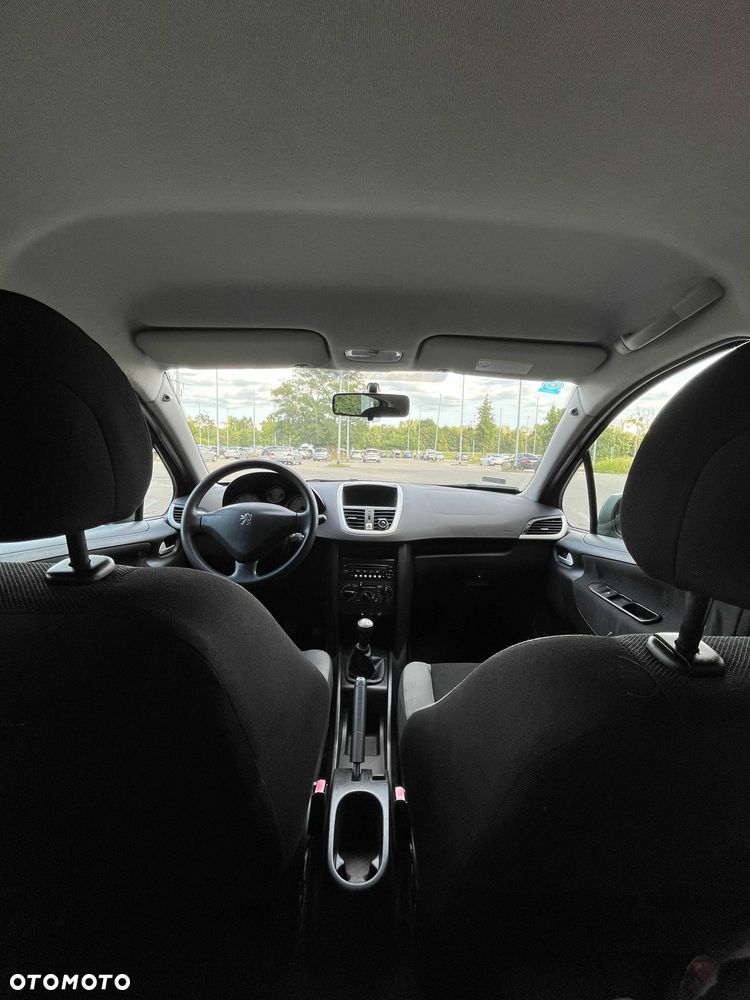 Peugeot 207 - 4