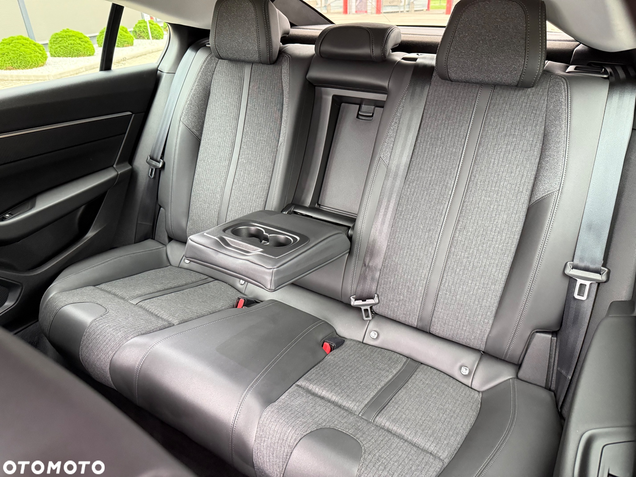 Peugeot 508 BlueHDi 130 EAT8 GT - 31