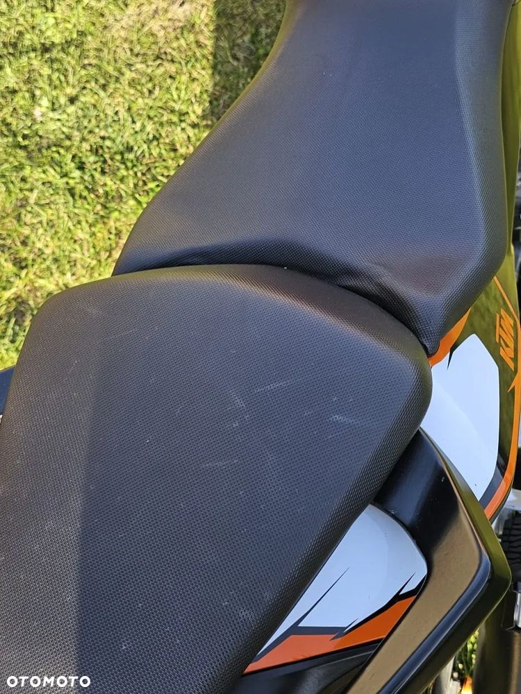 KTM Duke 125 - 8