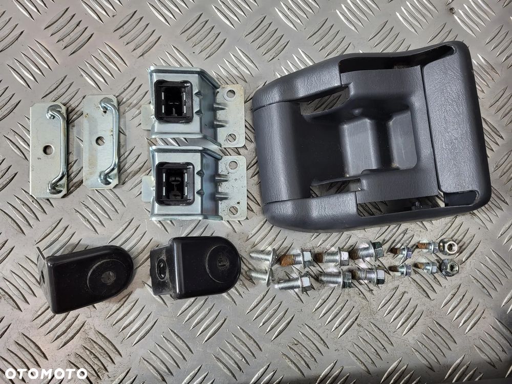 Suzuki Jimny Fotel Fotele Kanapa Skóra Grzane 2012R - 30