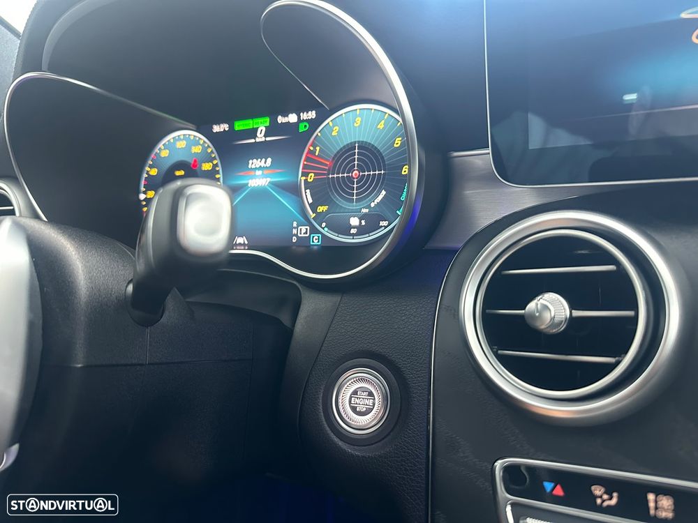 Mercedes-Benz C 300 - 32