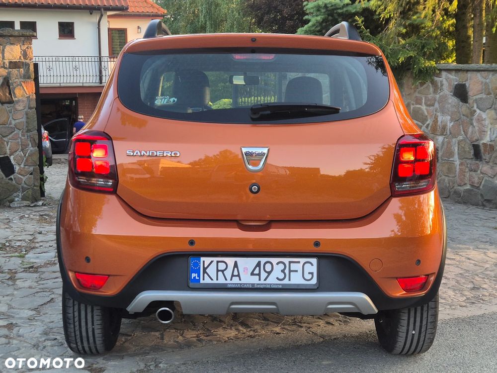 Dacia Sandero TCe 90 Celebration - 18