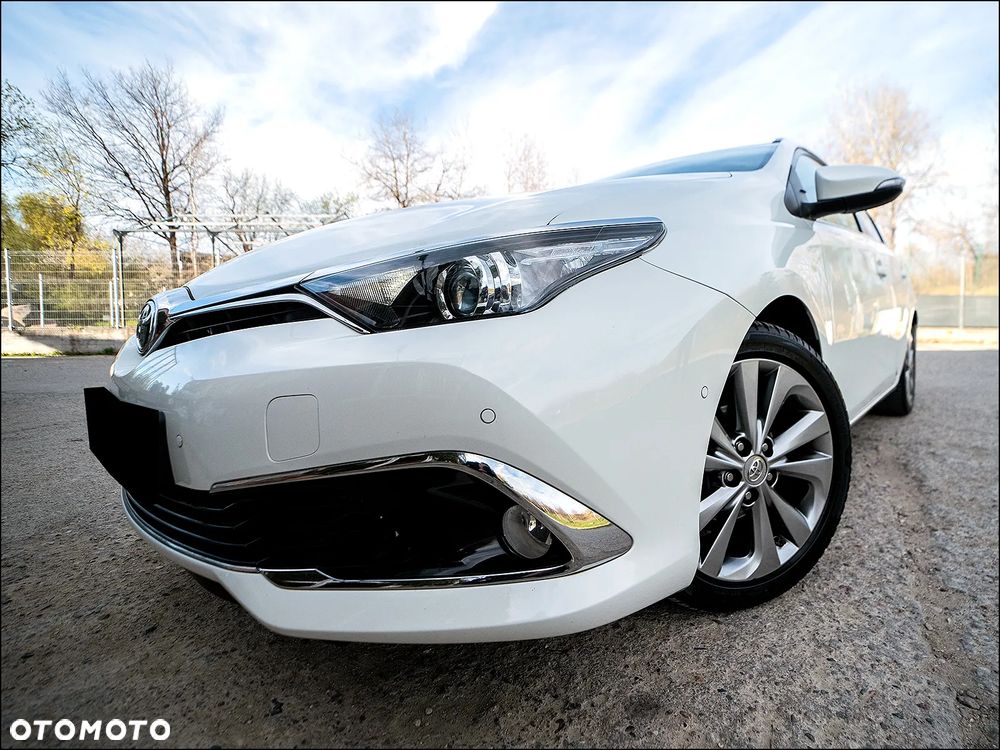 Toyota Auris - 10