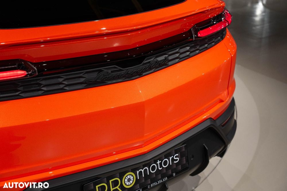 Lamborghini URUS - 21