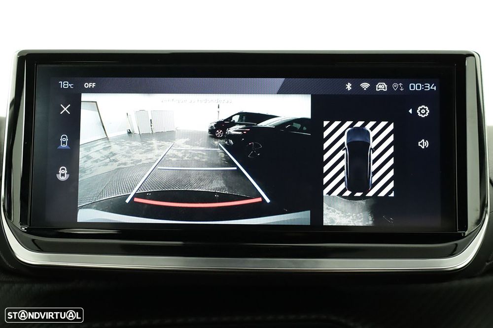 Peugeot 2008 1.2 PureTech Allure - 12