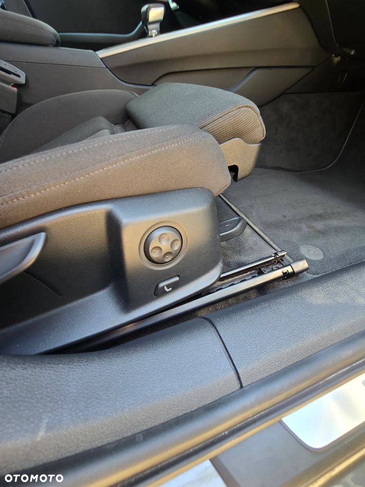 Audi A4 - 12