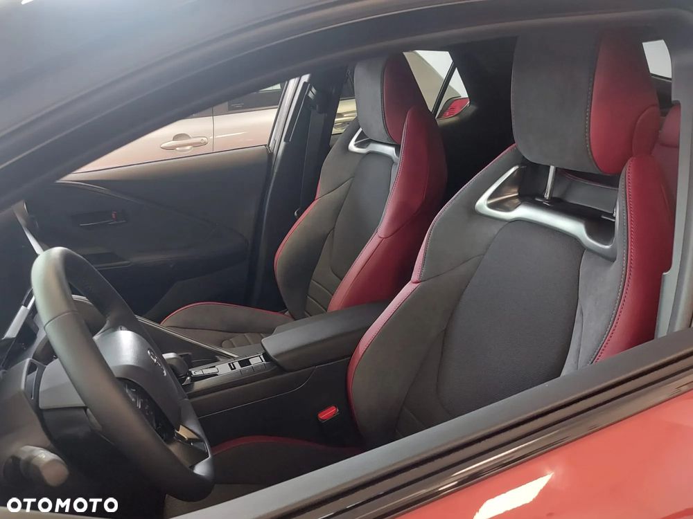 Toyota C-HR 2.0 PHEV Dynamic Force Tokyo Edition - 8