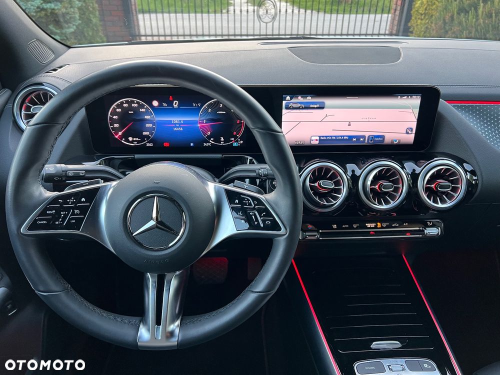 Mercedes-Benz GLA 220 d 4Matic 8G-DCT - 27